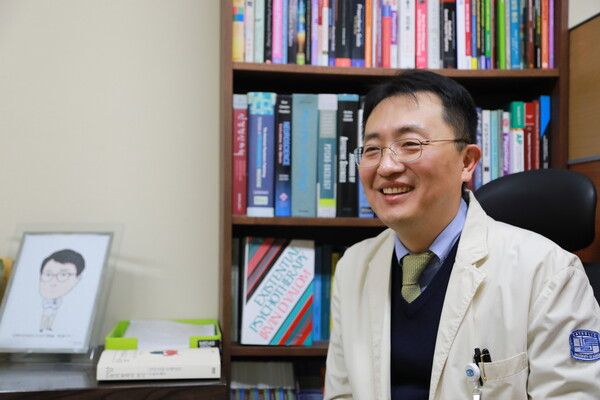 한국정신종양학회 김태석 회장. 사진=서울성모병원 제공