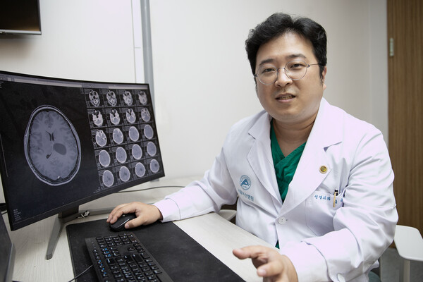 서울아산병원 신경외과 정상준 교수. 사진 제공=서울아산병원