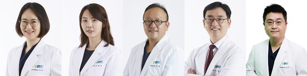 두경부암 방사선치료 합병증인 구강점막염 치료에 저출력 레이저가 매우 효과적임을 국내 최초로 입증한 순천향대천안병원 두경부암 다학제팀. 좌측부터 조인영(방사선종양학과), 김정은(피부과), 박재홍(이비인후과), 반명진(이비인후과), 원용균(방사선종양학과) 교수.