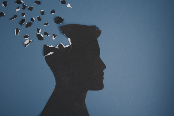 뇌 맥락막총의 부피와 알츠하이머 치매 환자의 인지기능 저하와의 연관성이 국내 연구진에 의해 밝혀졌다. 사진 출처=게티이미지