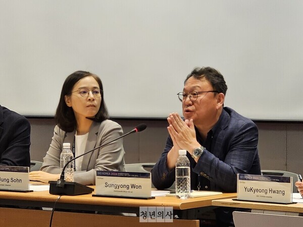 지난 10일 서울 코엑스에서 열린 바이오 코리아 2024 재생의료 세션에서 지씨셀 원성용 연구소장(오른쪽)이 발언하고 있다.