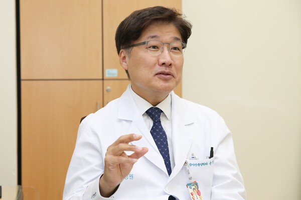 서울아산병원 방사선종양학과 윤상민 교수. 사진 제공=서울아산병원