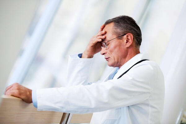 맥페란 부작용에 업무상과실치상죄를 적용한 판결로 환자를 위한 적극적인 진료마저 위축될 수 있다는 우려가 나온다. 사진 출처=게티이미지