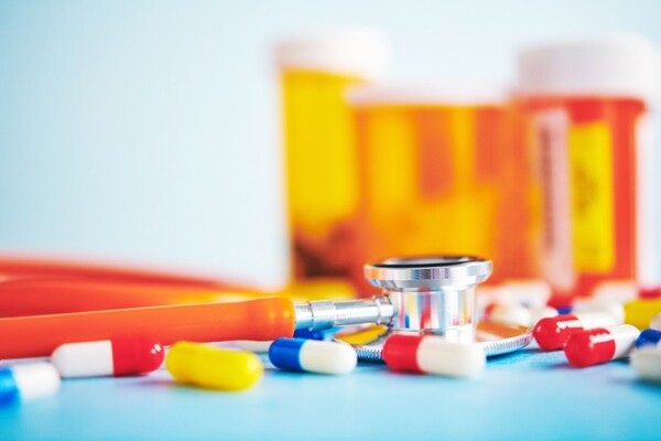 하루 10알 이상의 약을 60일 이상 복용하는 만성질환자가 5년 새 53%나 증가한 것으로 나타났다. 사진 출처=게티이미지