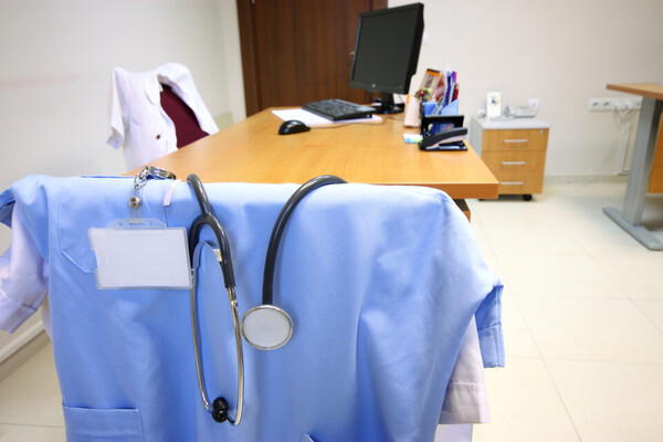 보건복지부 집계 결과 16일 현재 211개 수련병원 전공의 사직률은 12.4%, 빅5 병원 전공의 사직률은 38.1%로 나타났다. 사진 출처=게티이미지