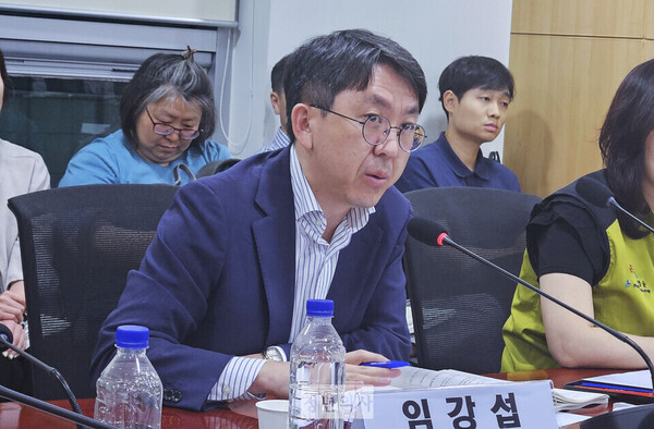 보건복지부는 지역 2차 병원 육성을 위한 법제도적 장치 마련에 노력하겠다고 했다.